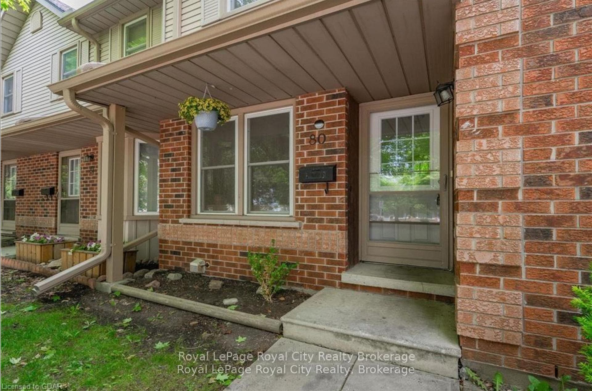 180 MARKSAM Road Unit 80 photo 10