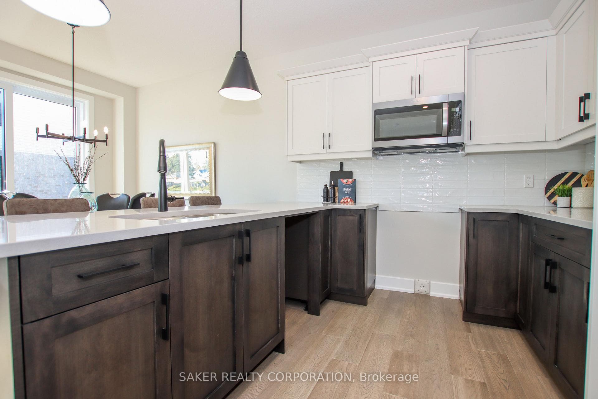 593 REGENT Street photo 13