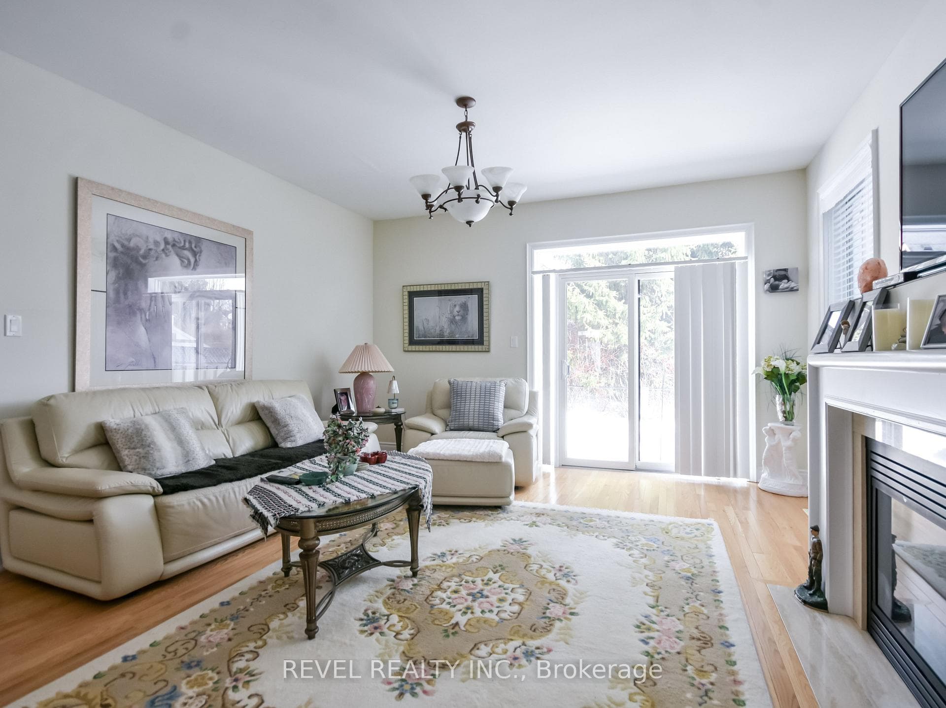 290 Stonebridge Boulevard photo 11