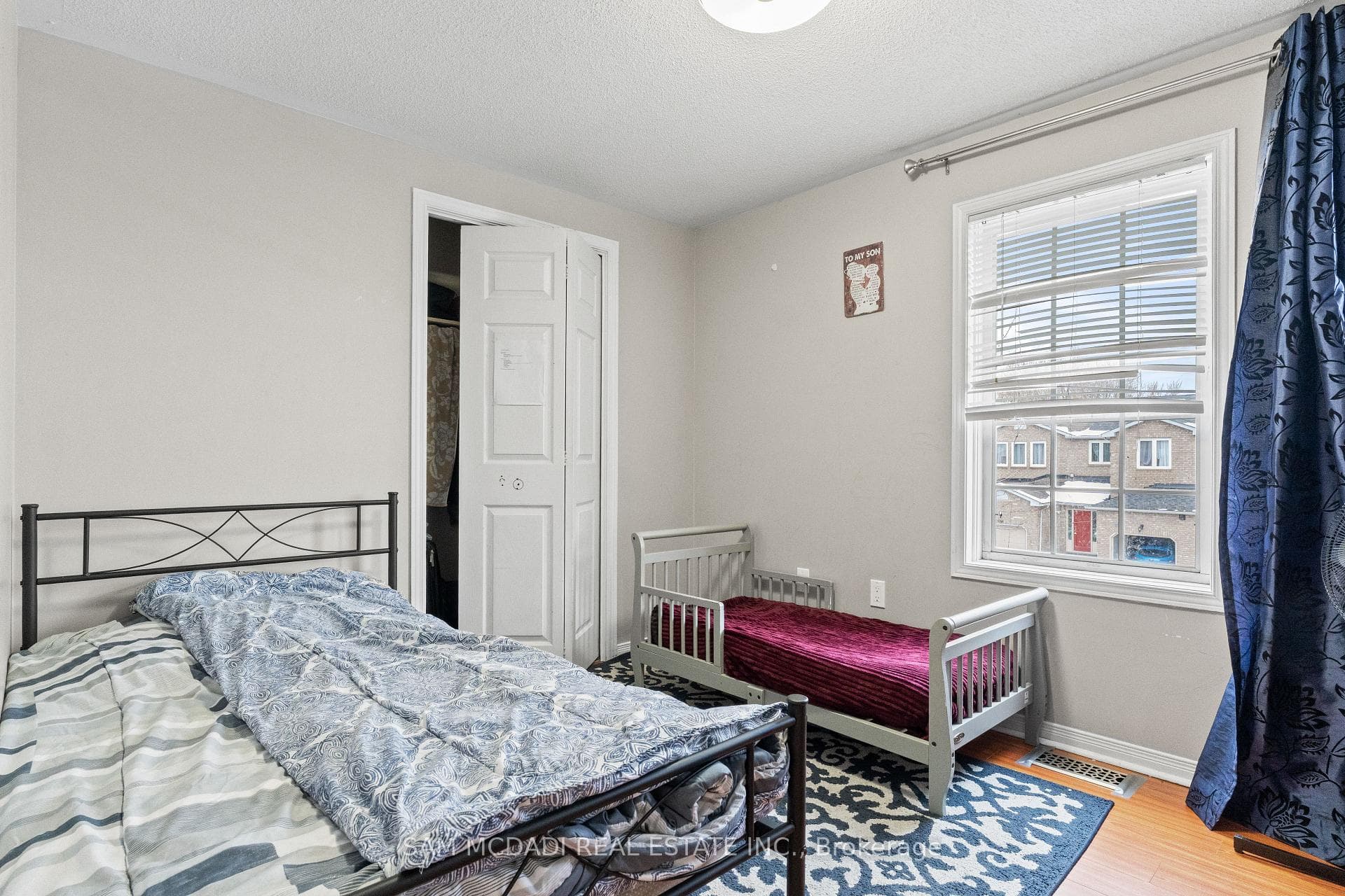 1073 Gabriel Place photo 21