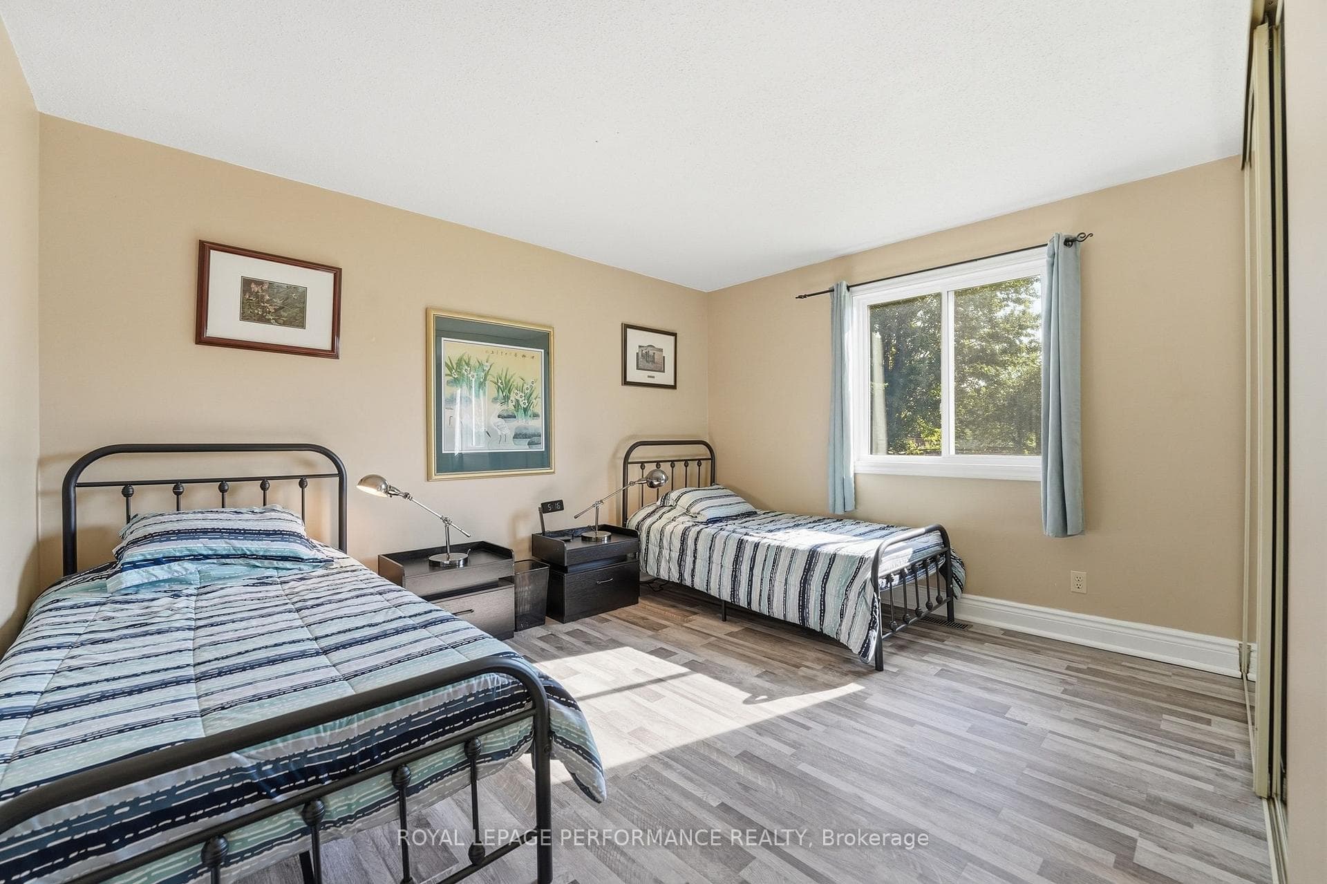 1084 Eadie Road photo 14