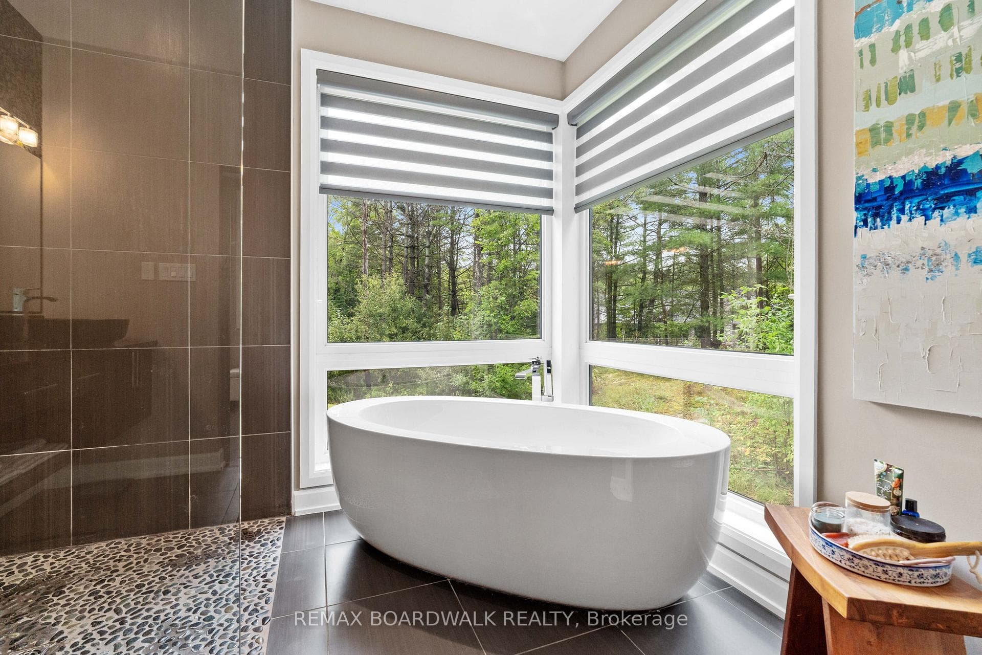 108 EDITH MARGARET Place photo 23