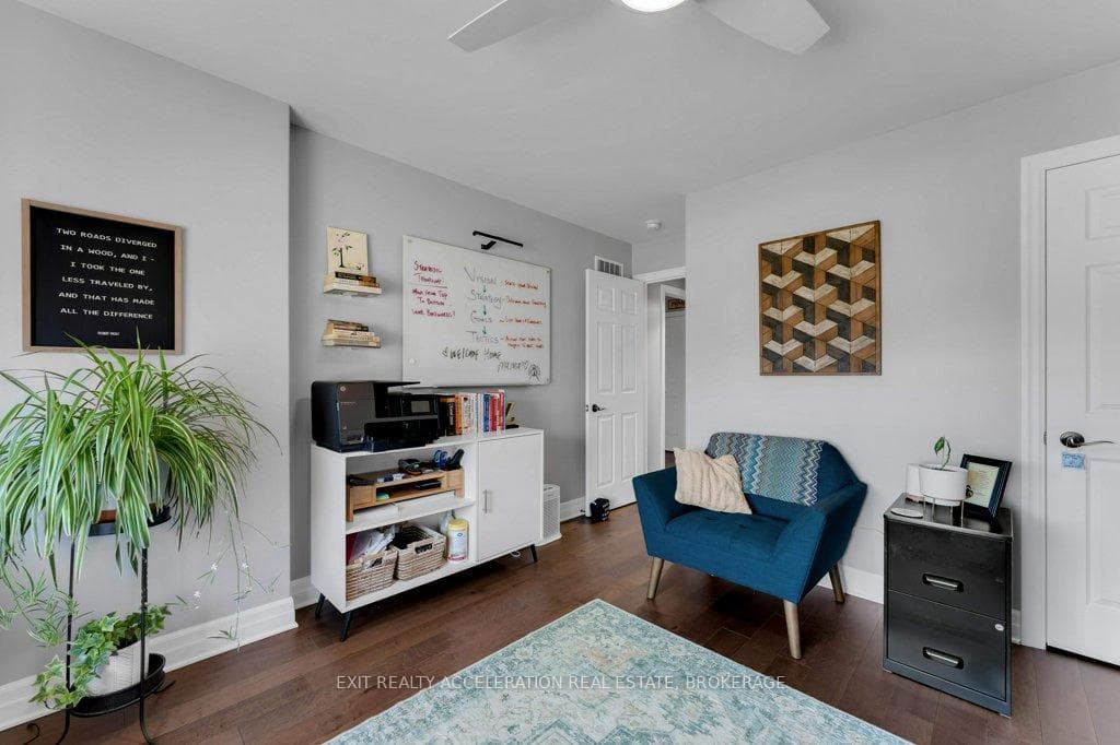 86 Hartwood Crescent photo 20