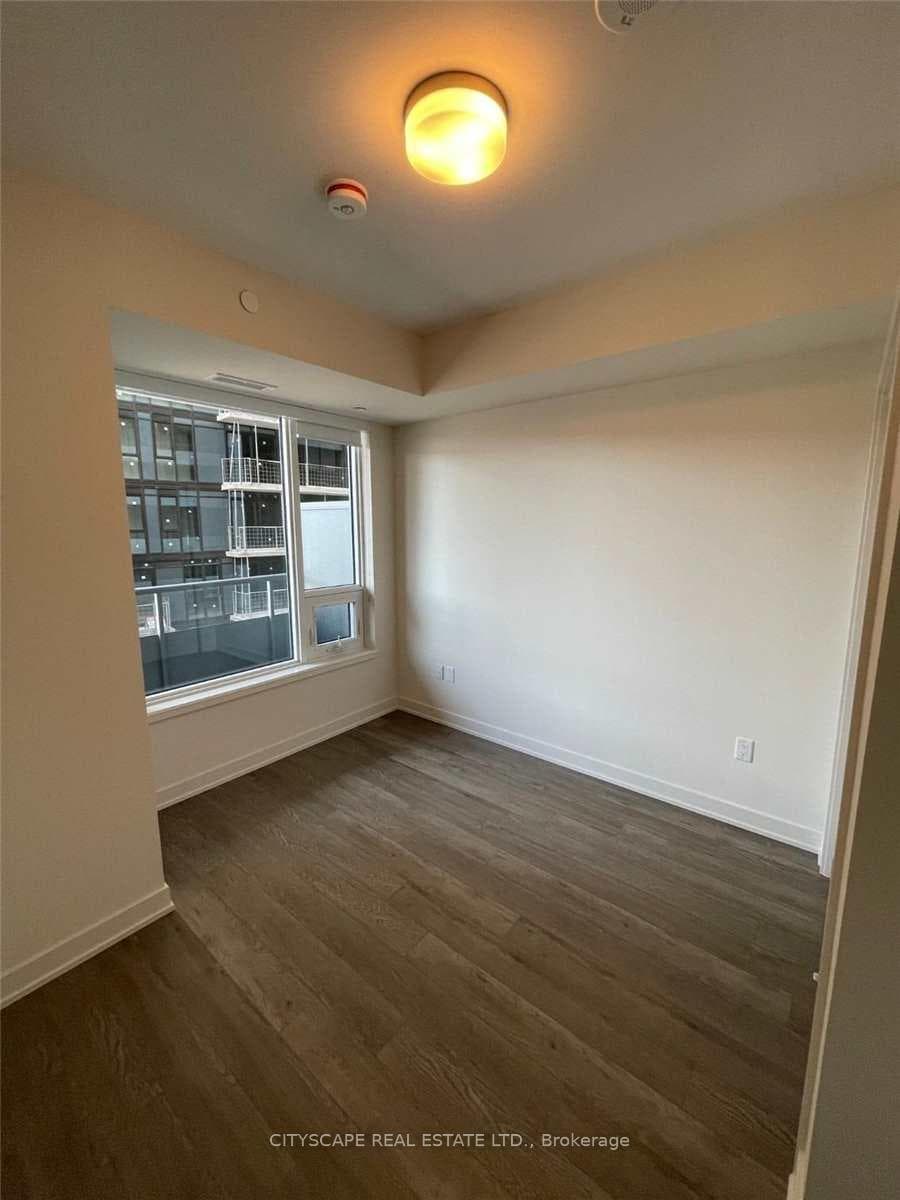 212 King William Street Unit 605 photo 15