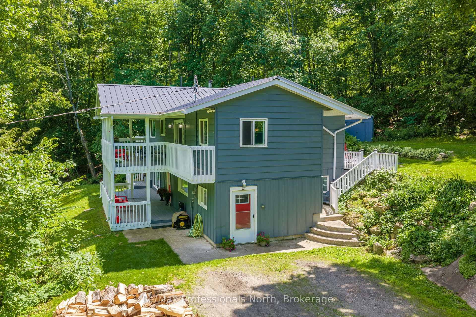 1032 Bradley Road photo 3