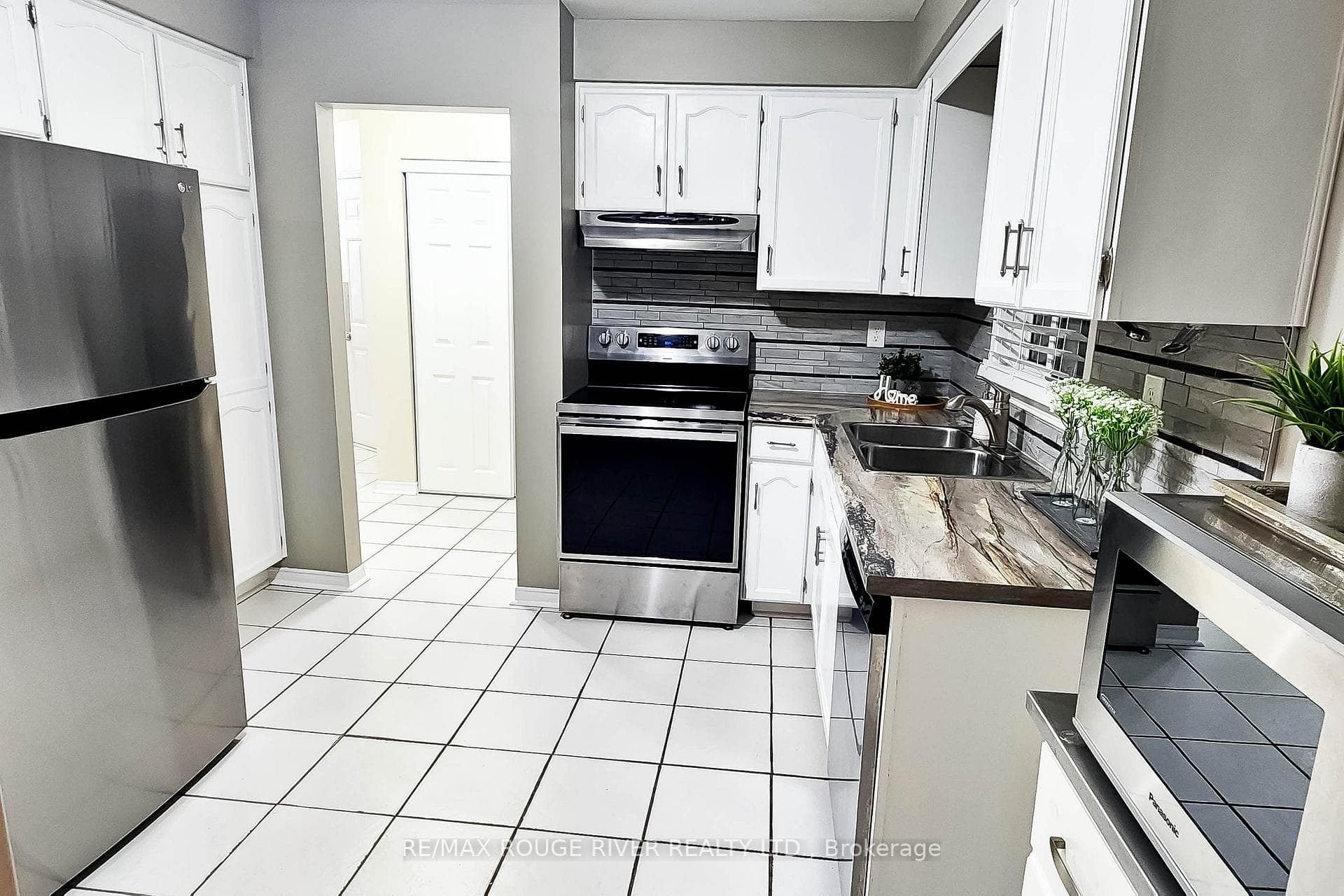 307 Michael Drive photo 16