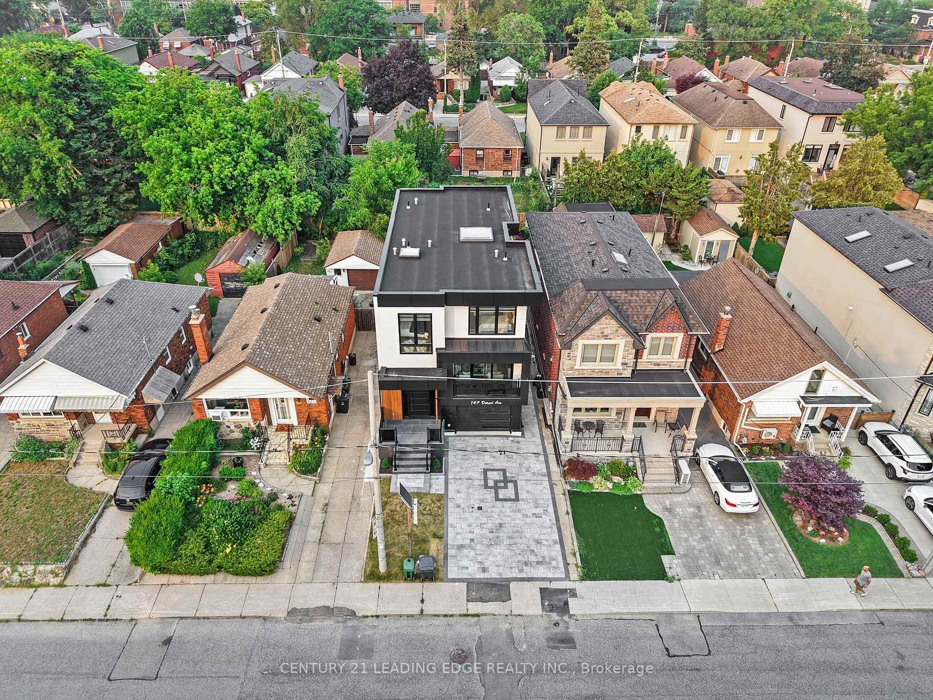 147 Durant Avenue photo 1