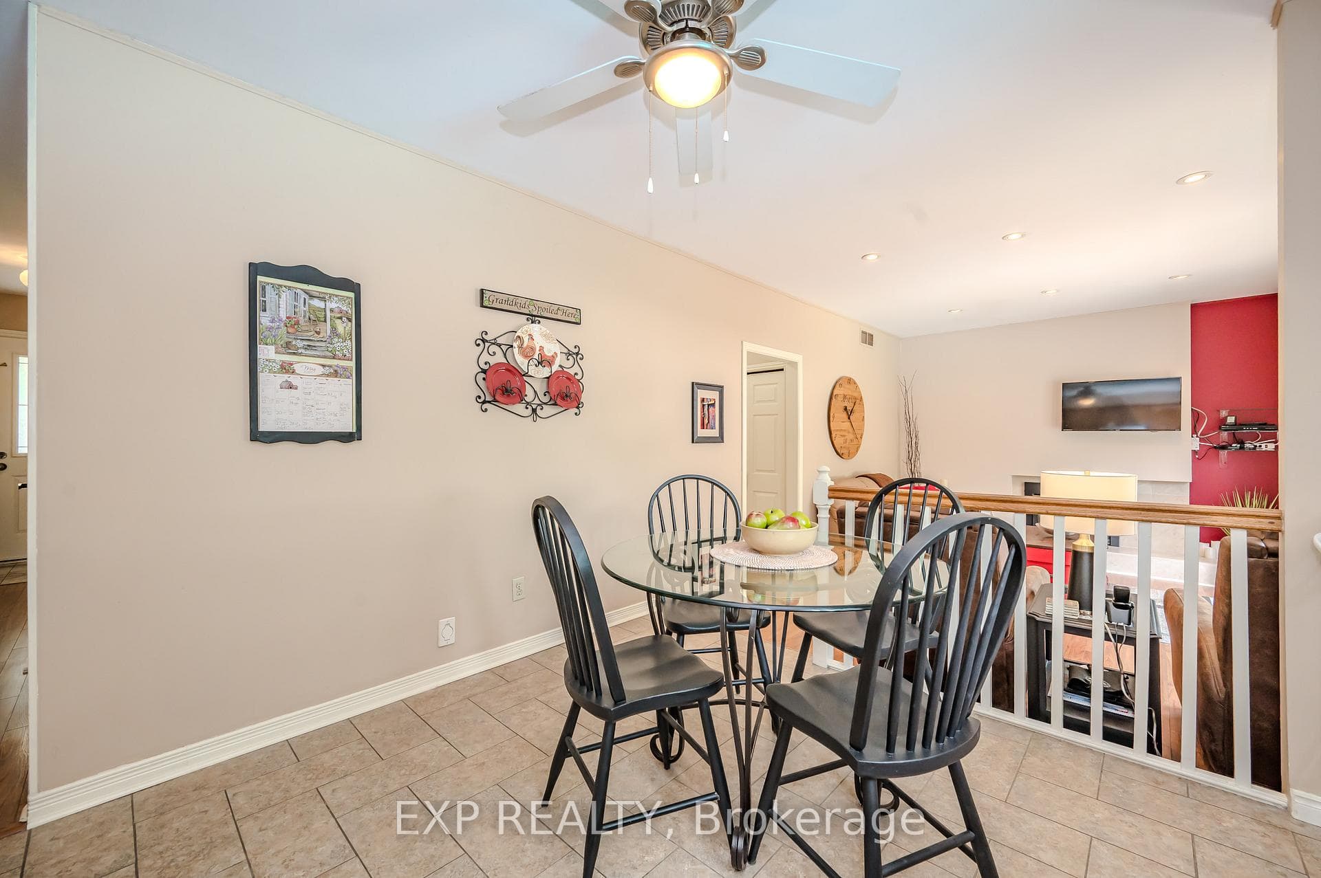 435 Cole Road photo 11