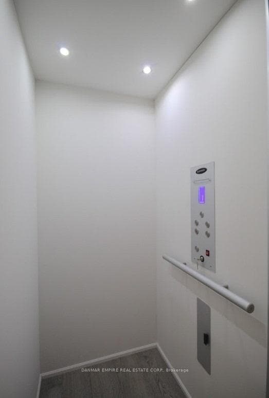33 Cohen Way photo 4