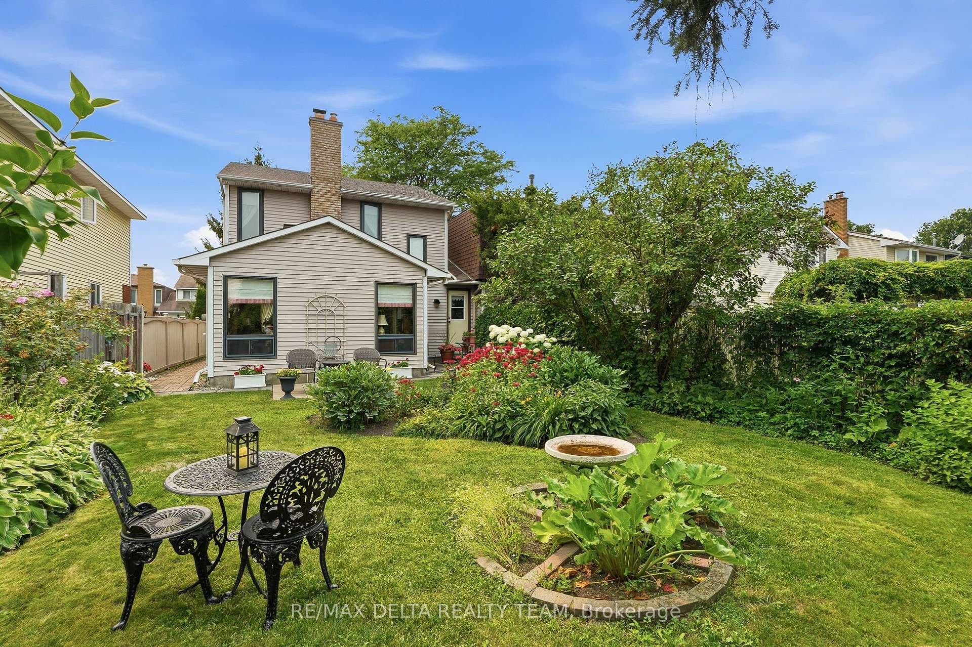 1091 St Lucia Place photo 32