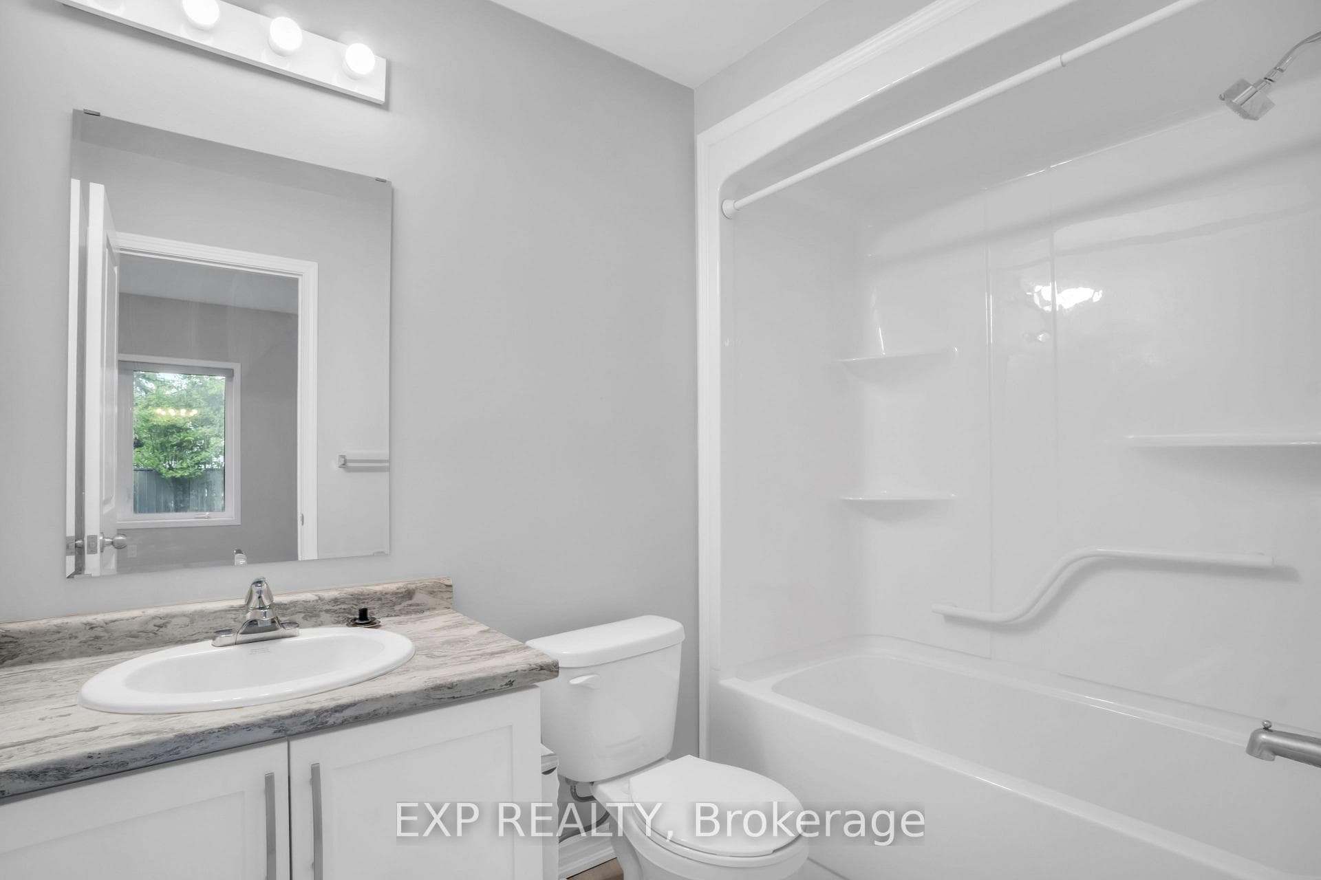 220 Morton Street photo 13