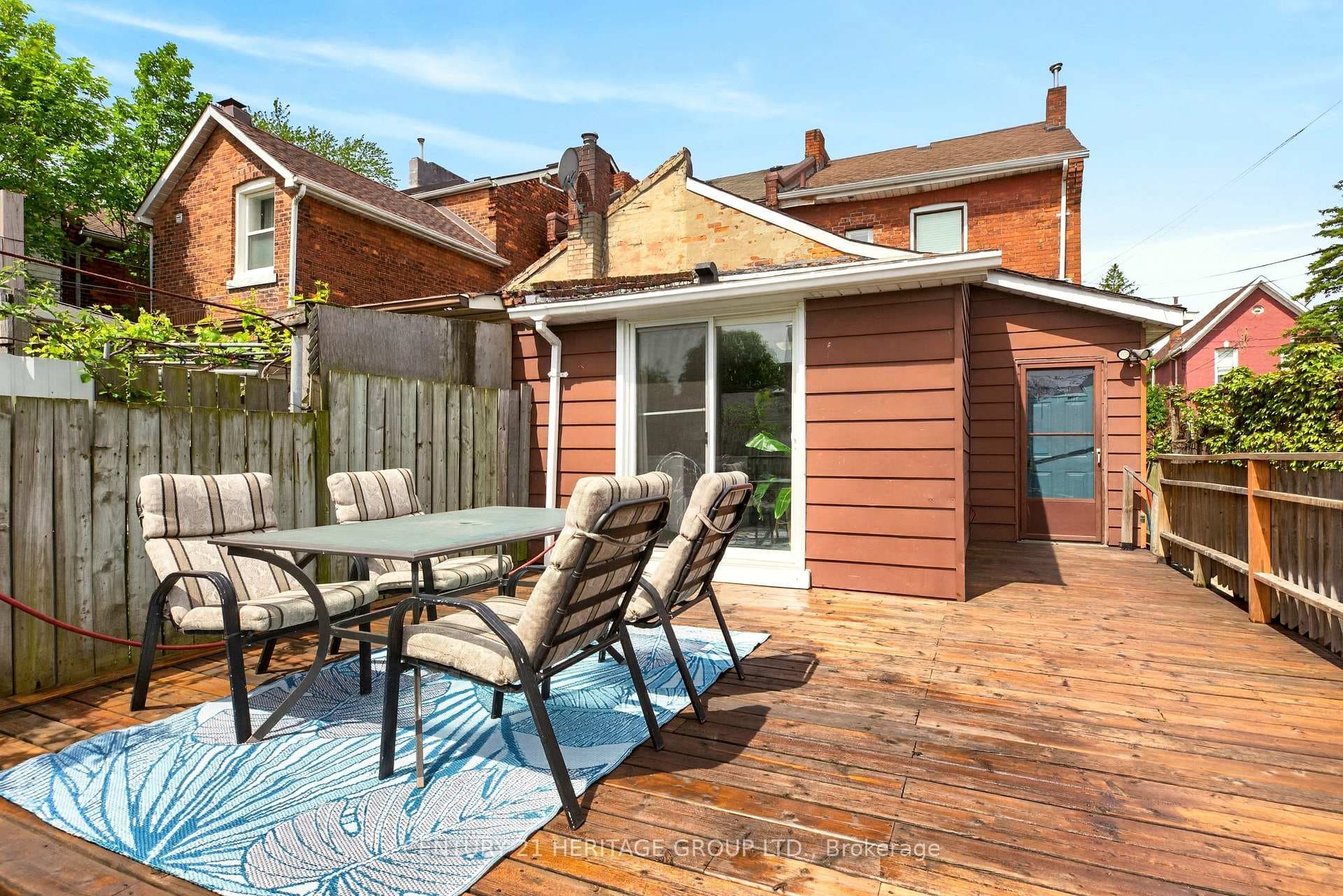 62 Emerald Street photo 35