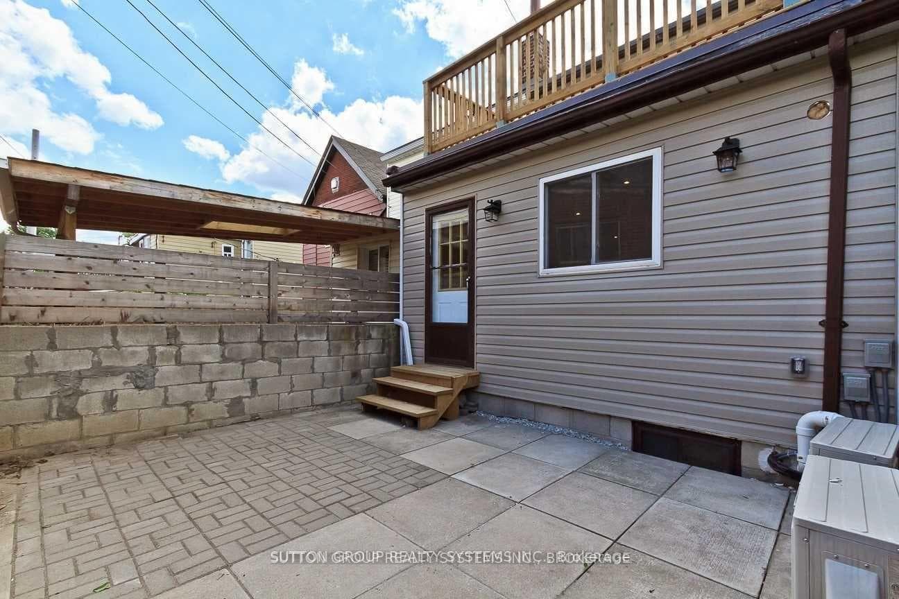 20 1/2 Delaney Crescent Unit #1 photo 12