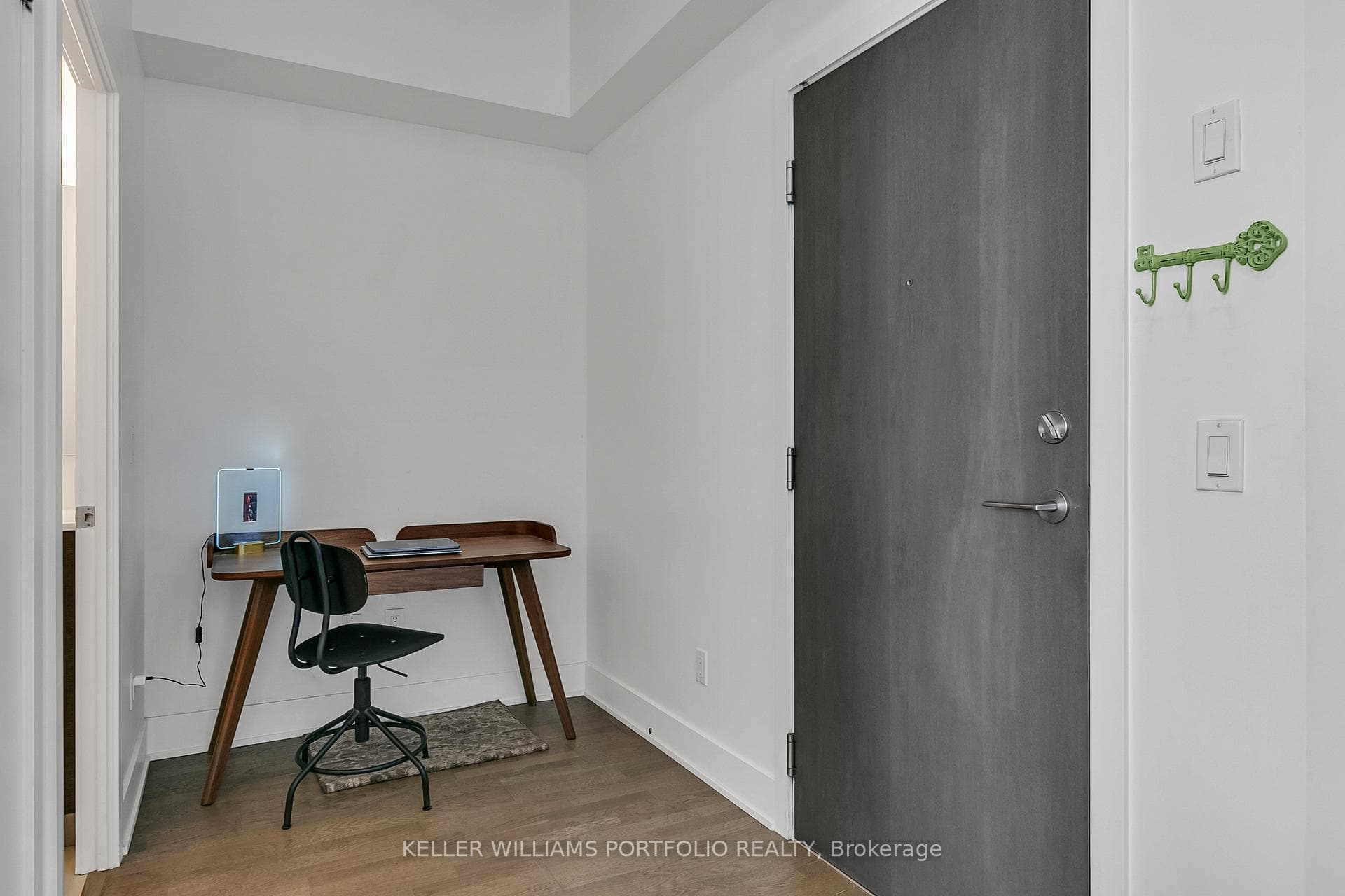 90 Trinity Street Unit 804 photo 13