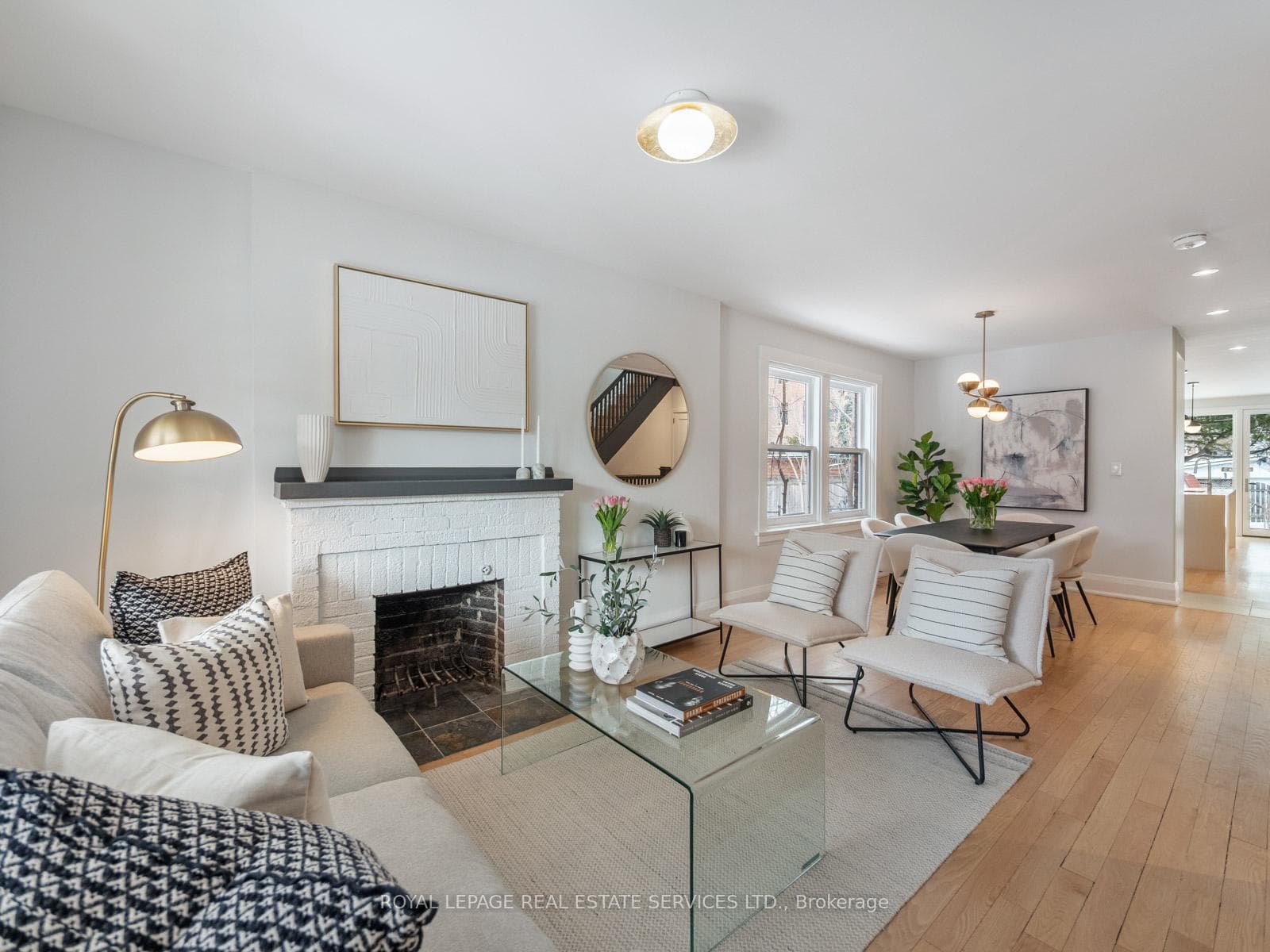 581 Beresford Avenue photo 8