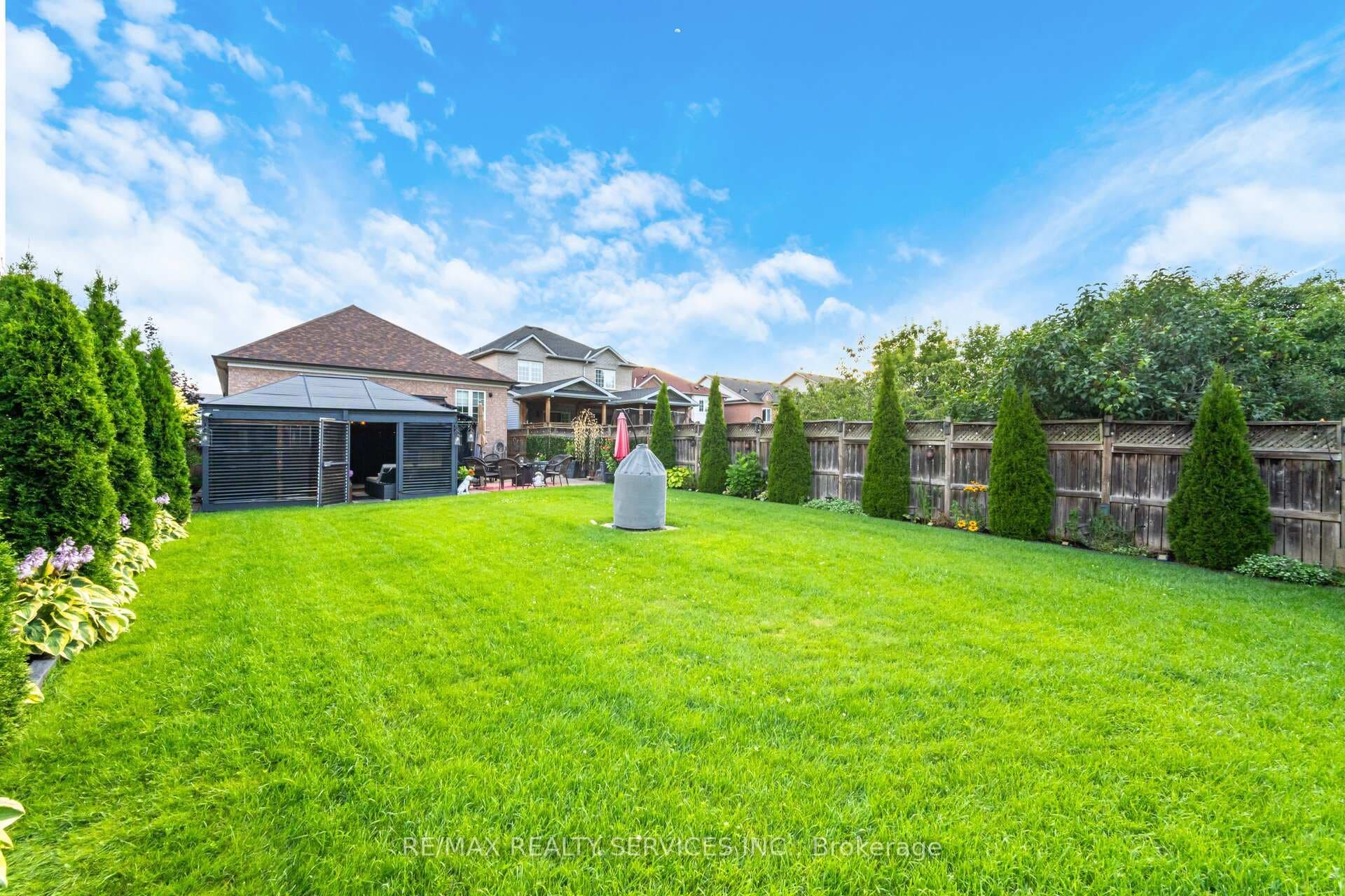 105 Edenbrook Hill Drive photo 38