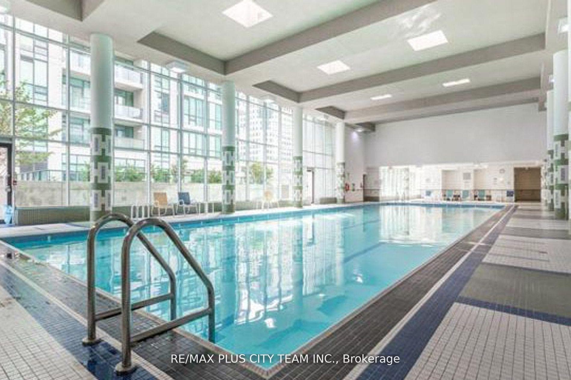 16 Yonge Street Unit 1406 photo 14