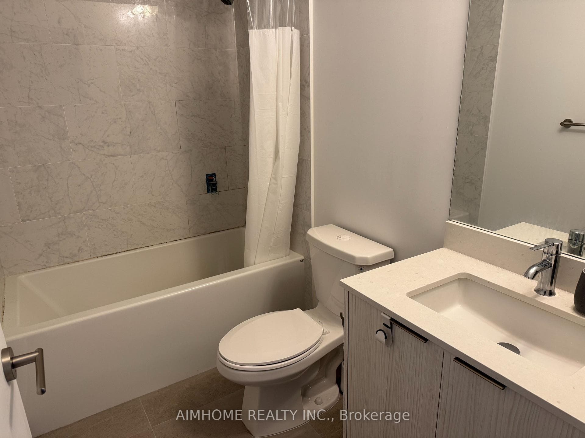 38 Forest Manor Road Unit 1801 photo 8