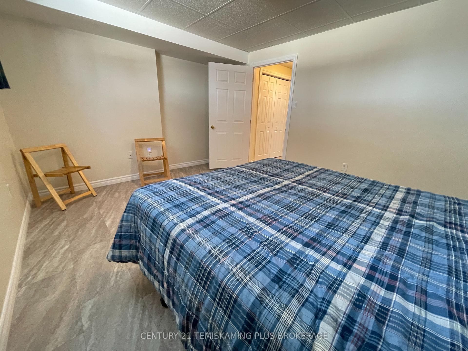 99 Pine Street photo 31