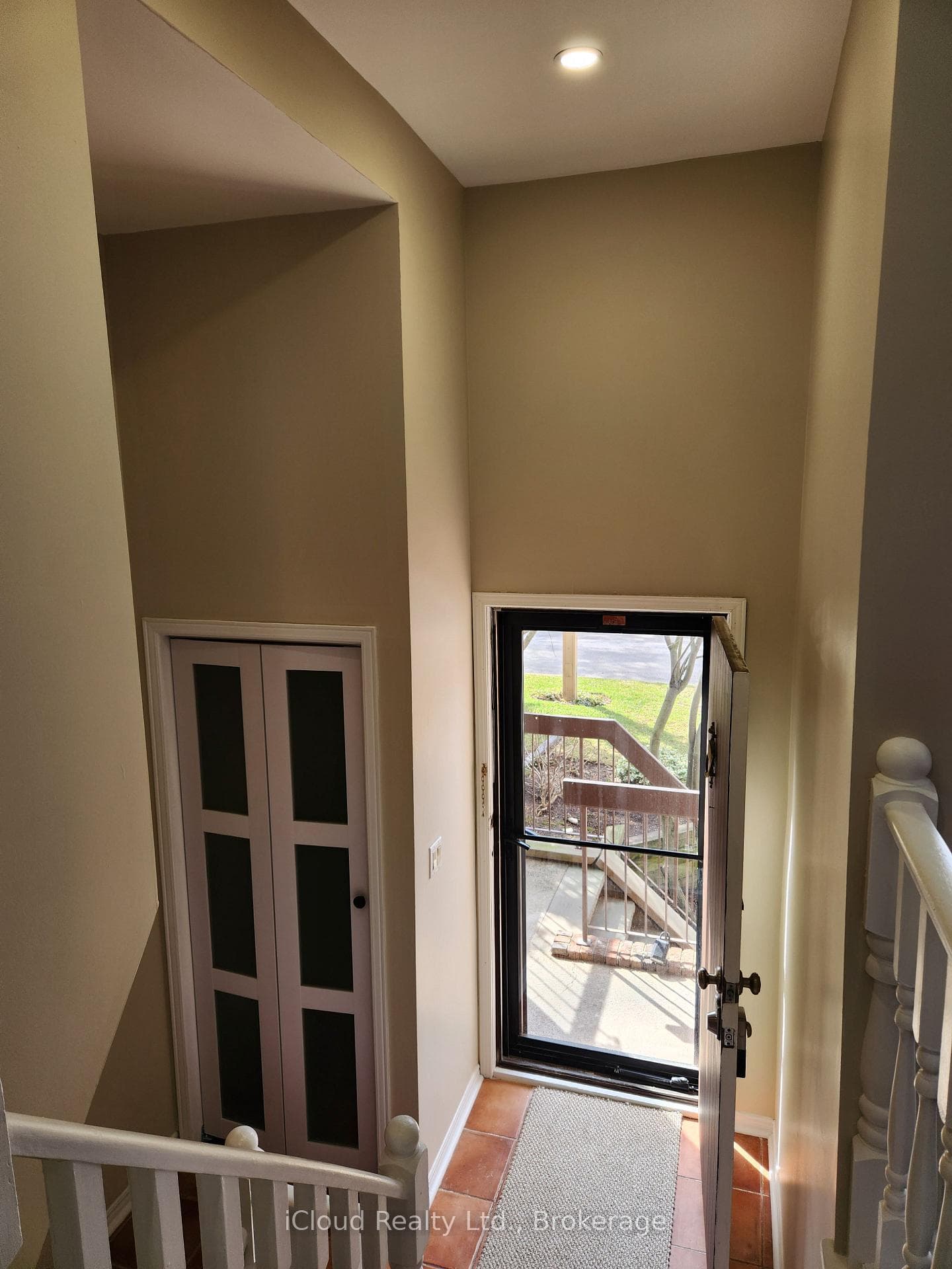 178 Scott Street Unit 45 photo 6