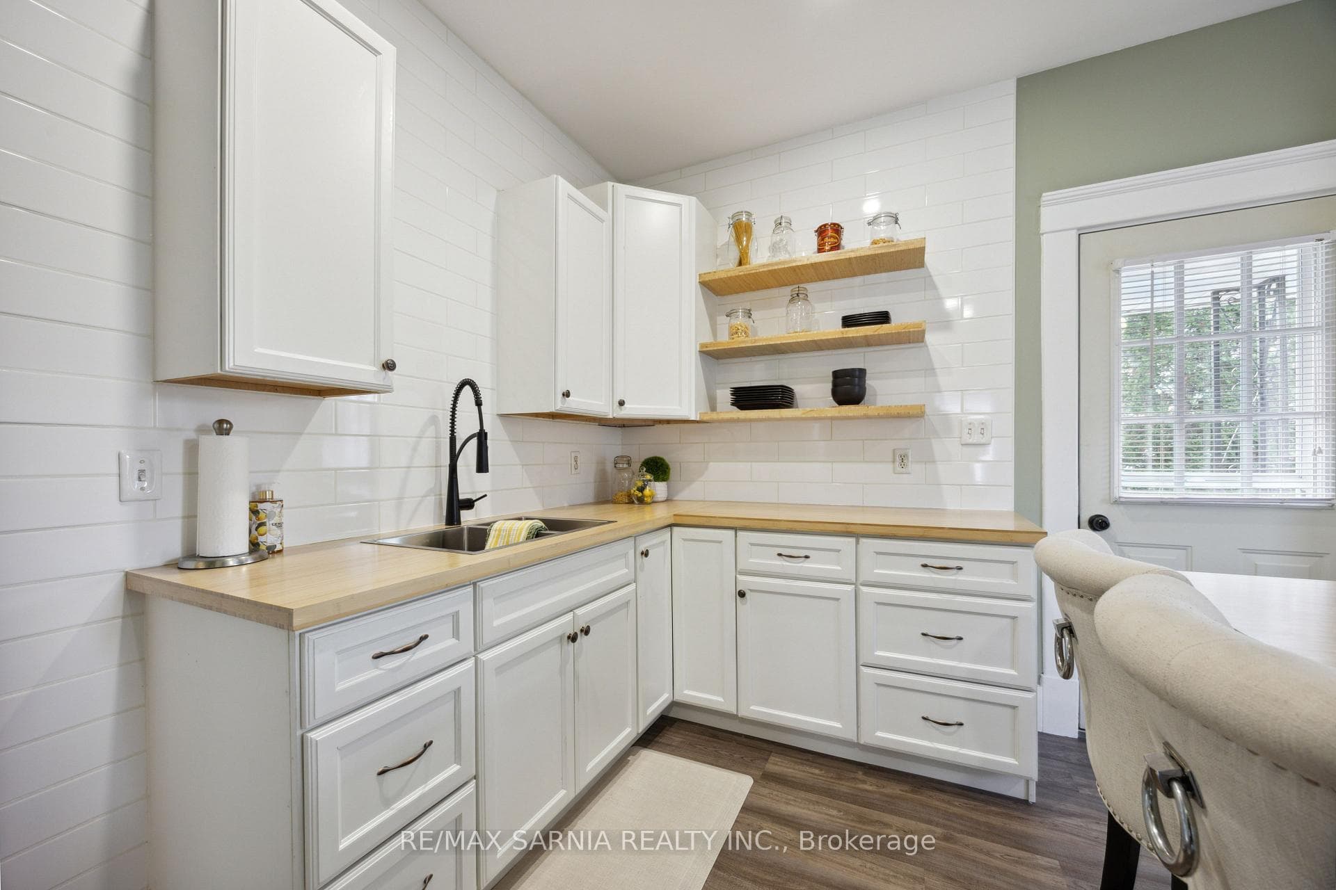 209 Proctor Street photo 16