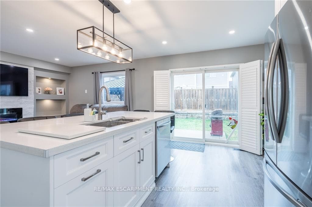56 Whitwell Way photo 15