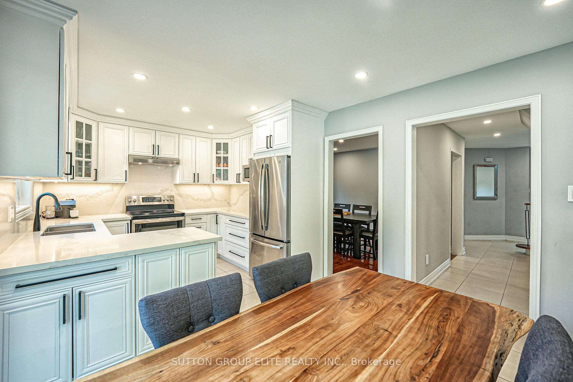 298 Fredericksburg Court photo 15