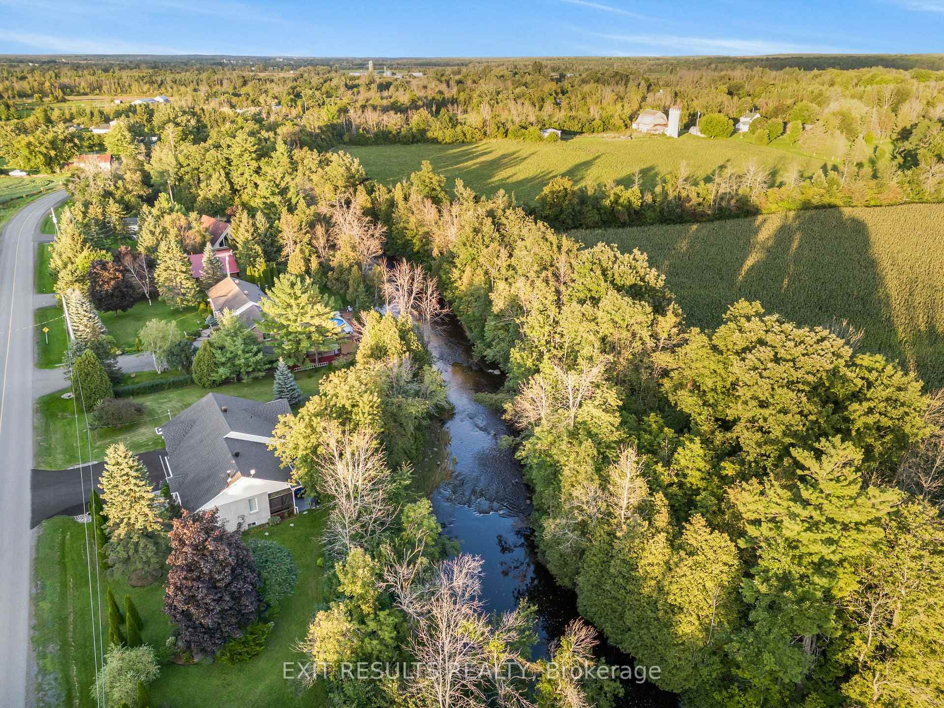 17568 Island Road photo 34
