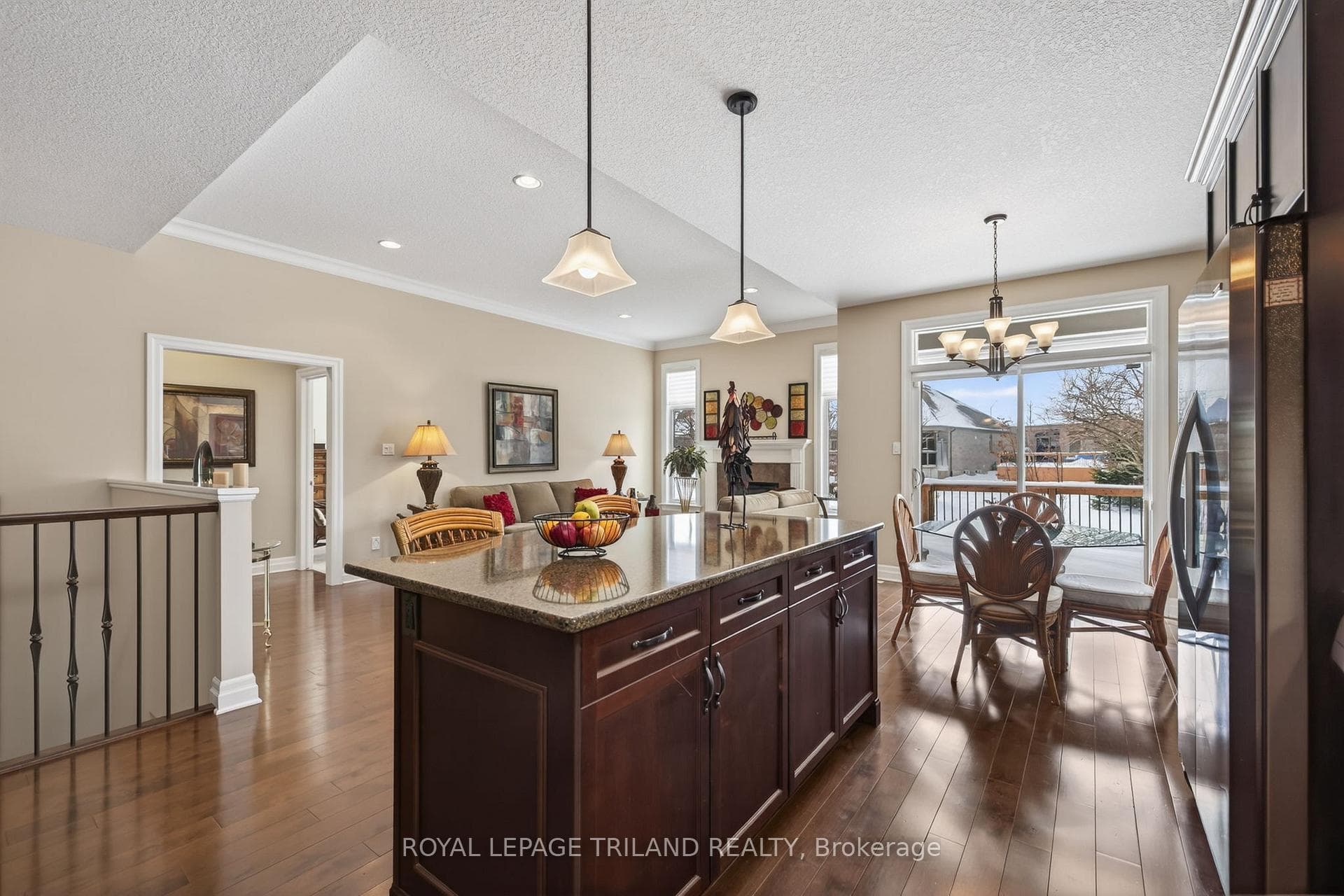 3278 Colonel Talbot Road Unit 202 photo 15