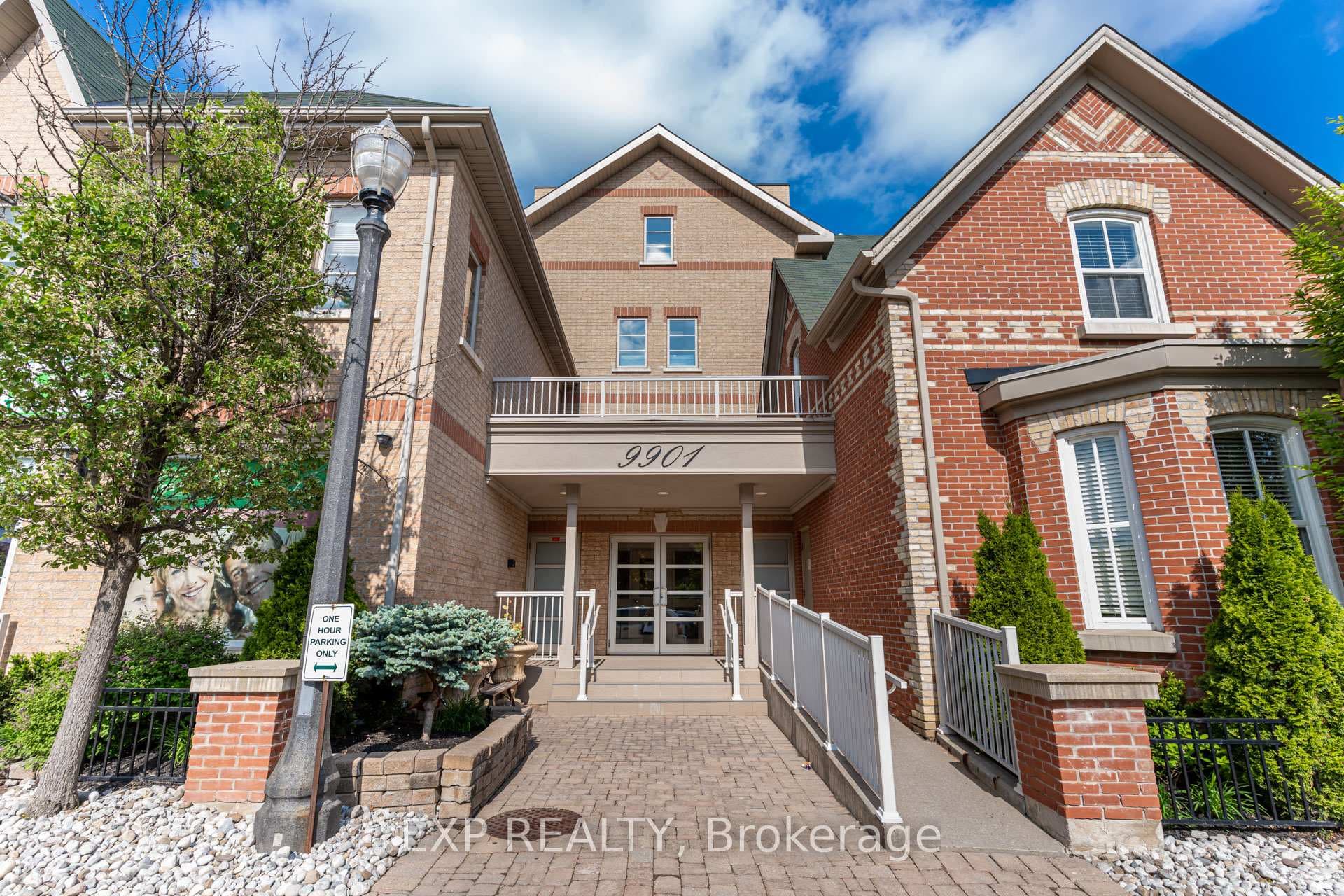 9901 Keele Street Unit 108 photo 1