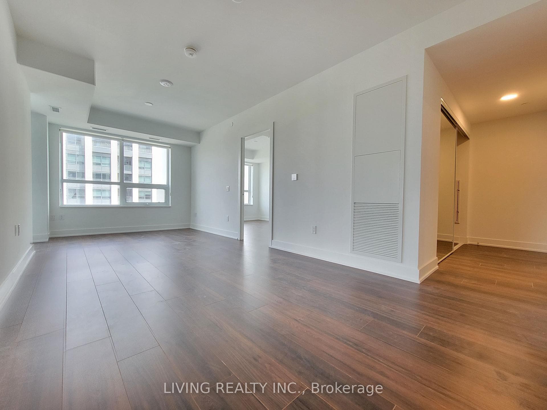 8 Cedarland Drive Unit 1902 photo 3