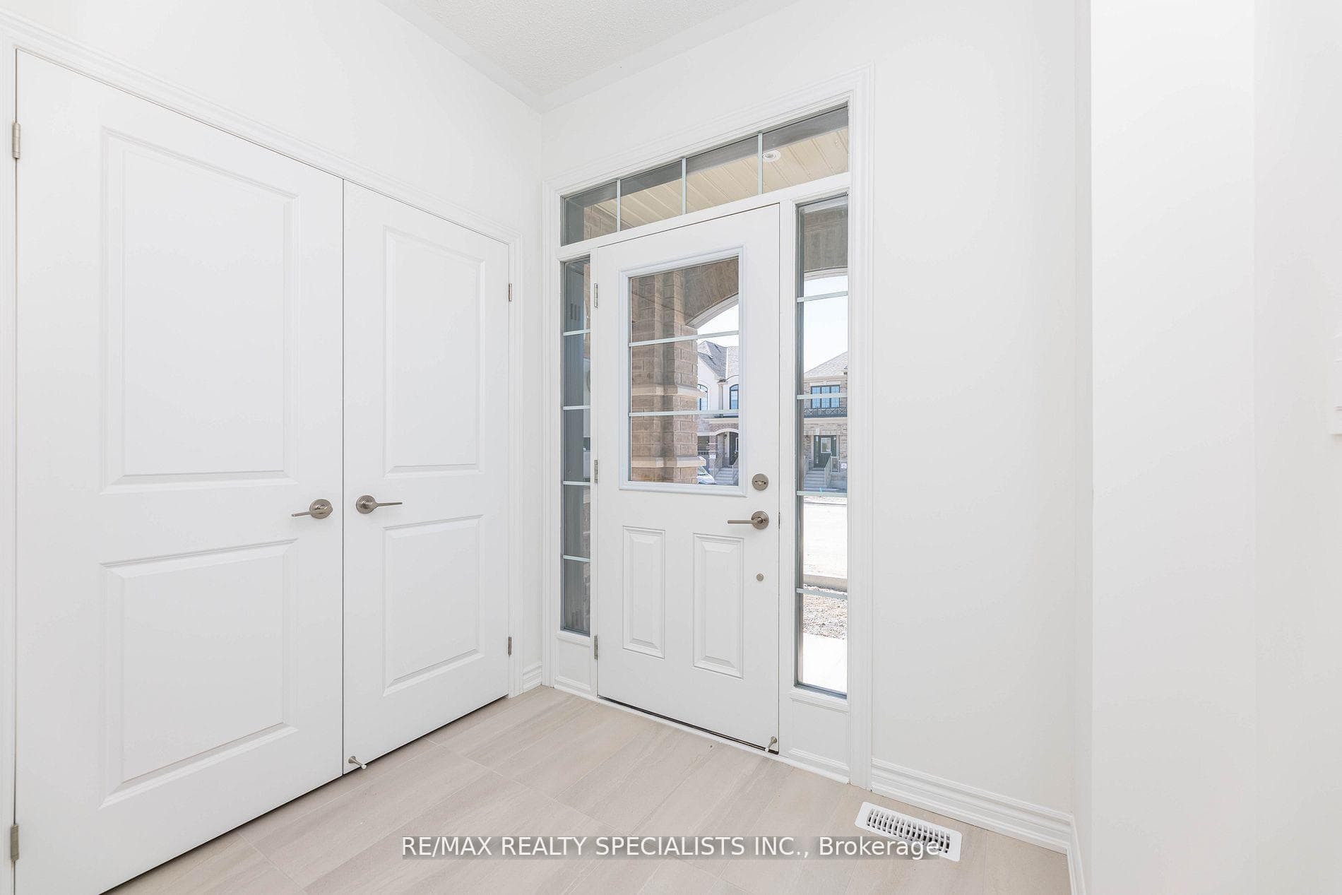 1479 Savoline Boulevard photo 2