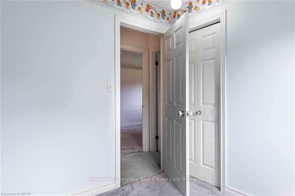 208 JOHN Street photo 28