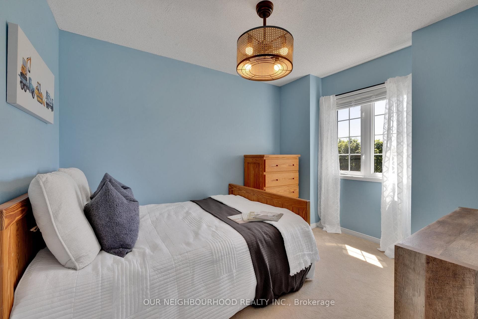 190 Edward Street photo 17