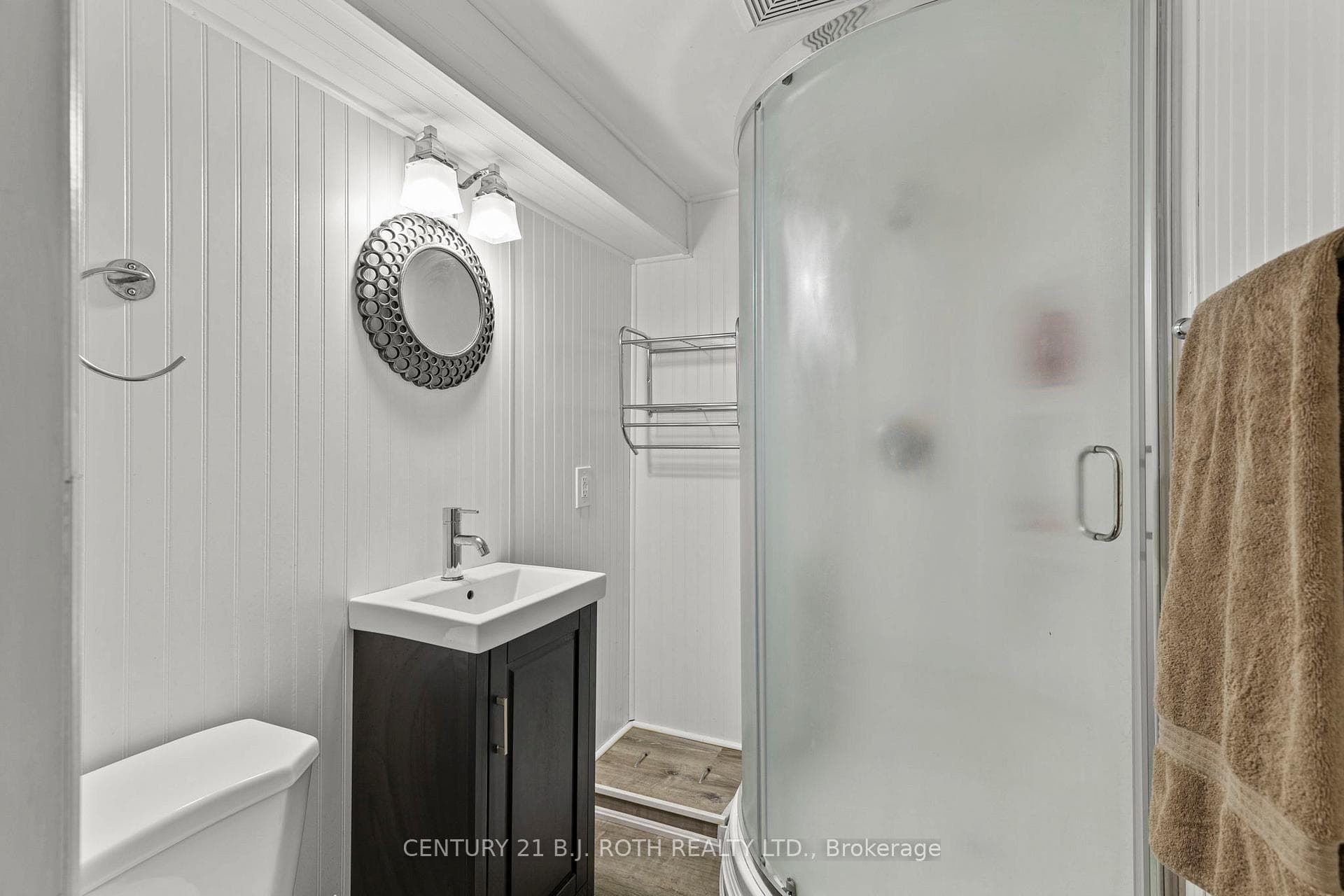 52 Marcus Street photo 18