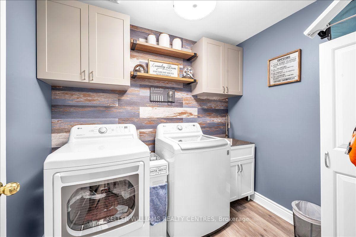 67 Hutton Place photo 36