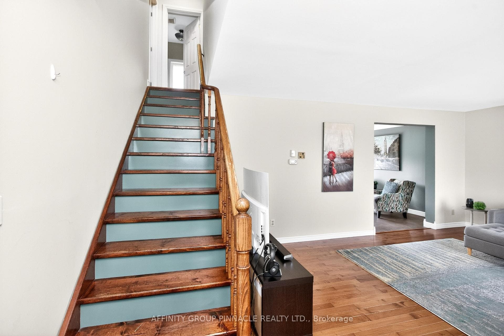 730 The Glen Road photo 23