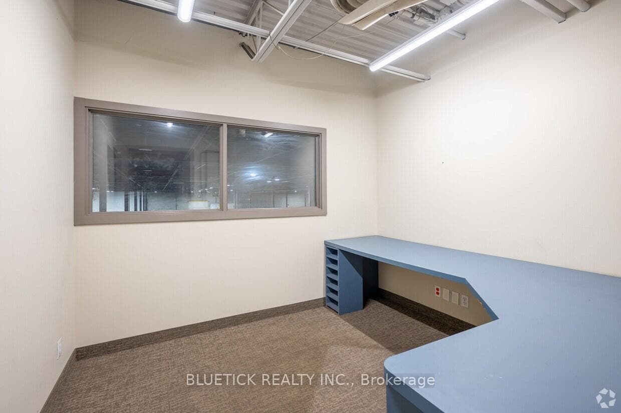 25 Tangiers Road Unit 3 photo 11