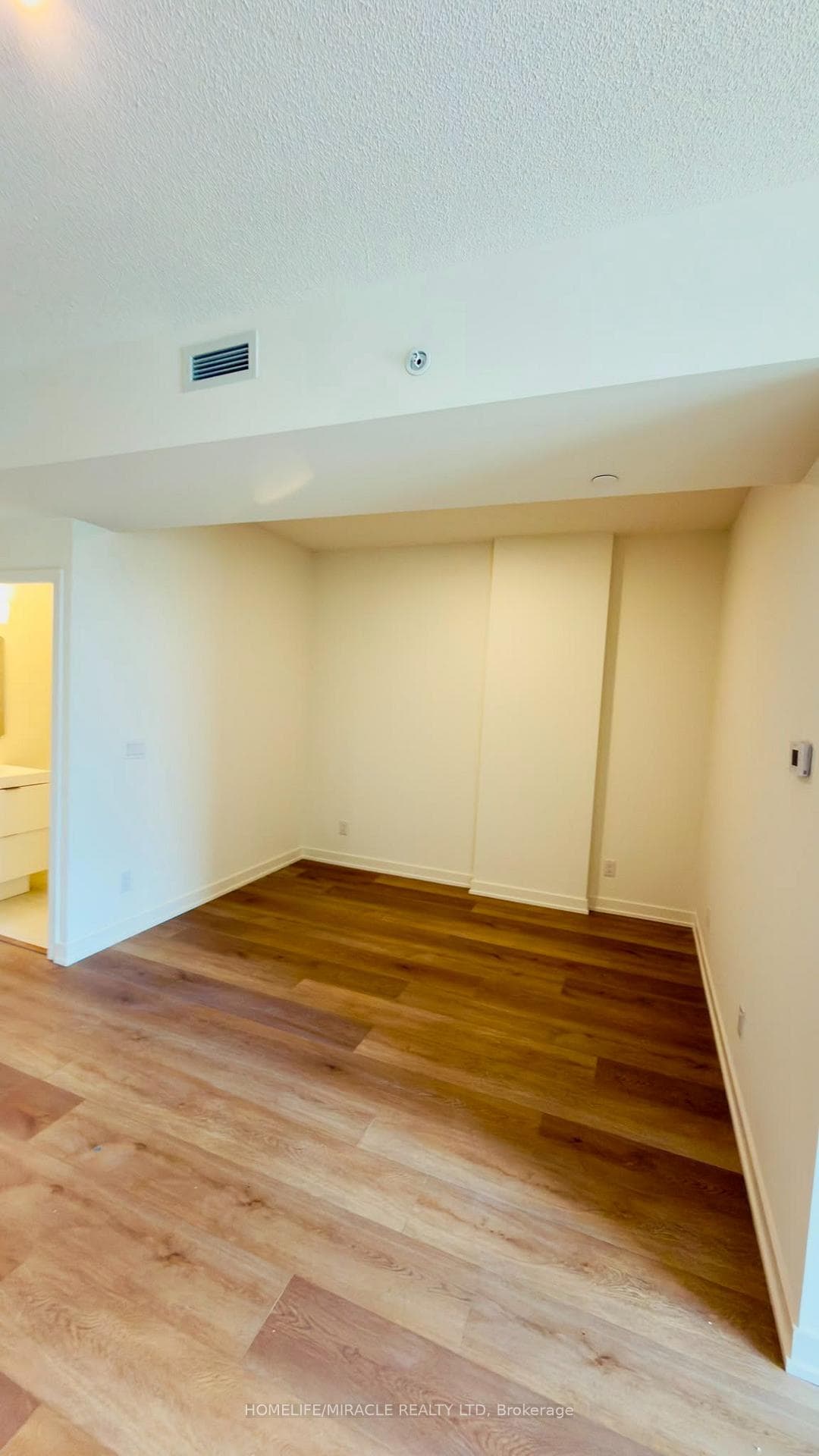 33 Erie Avenue Unit 1205 photo 8