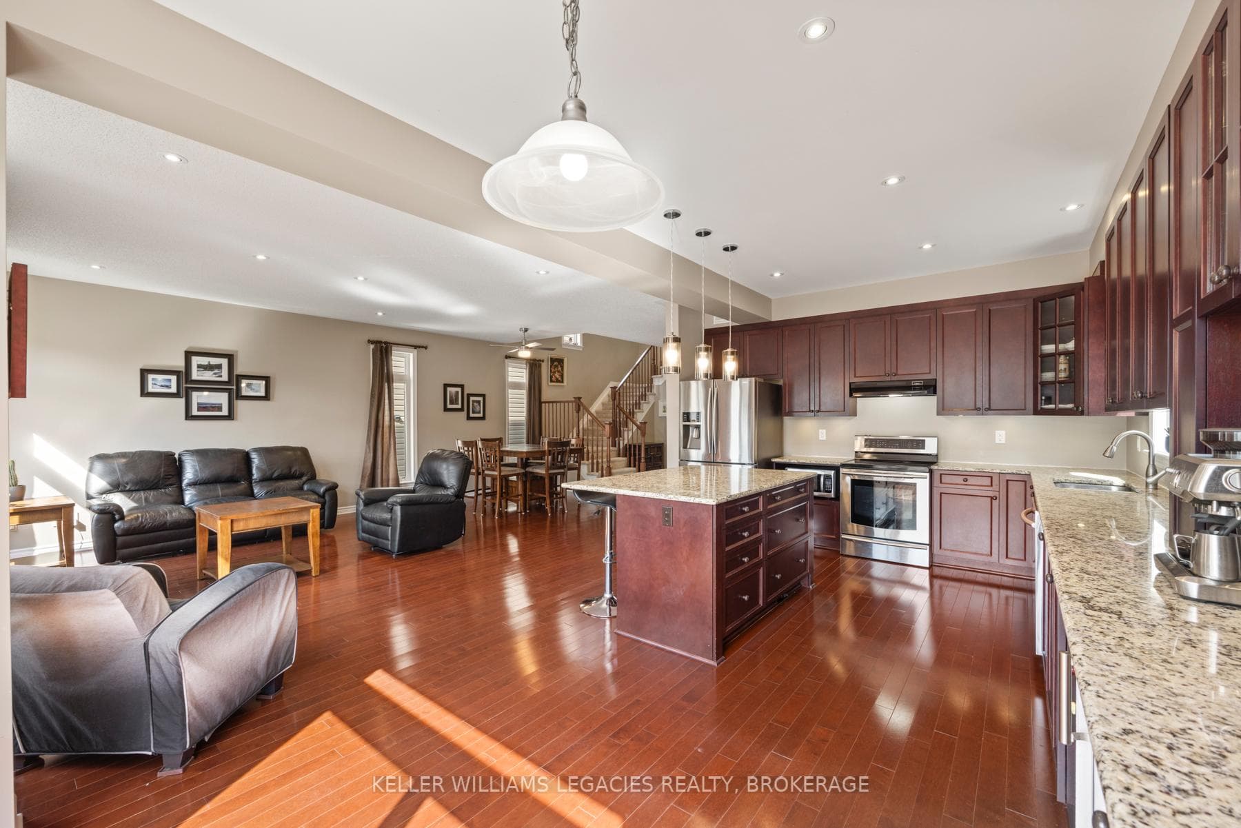 1151 Escala Crescent photo 15
