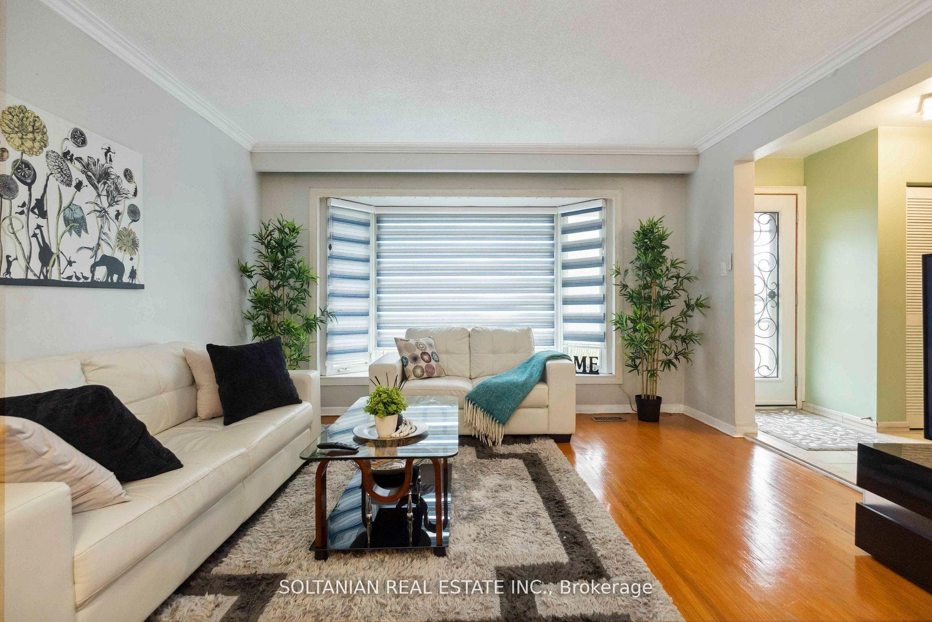 102 Elnathan Crescent photo 9