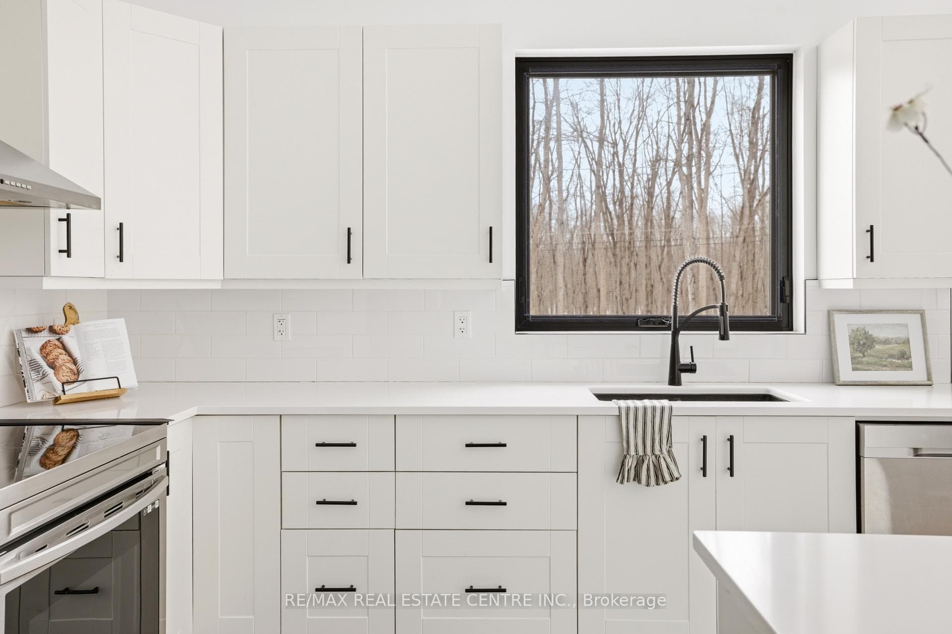 3441 Louis Lane photo 8