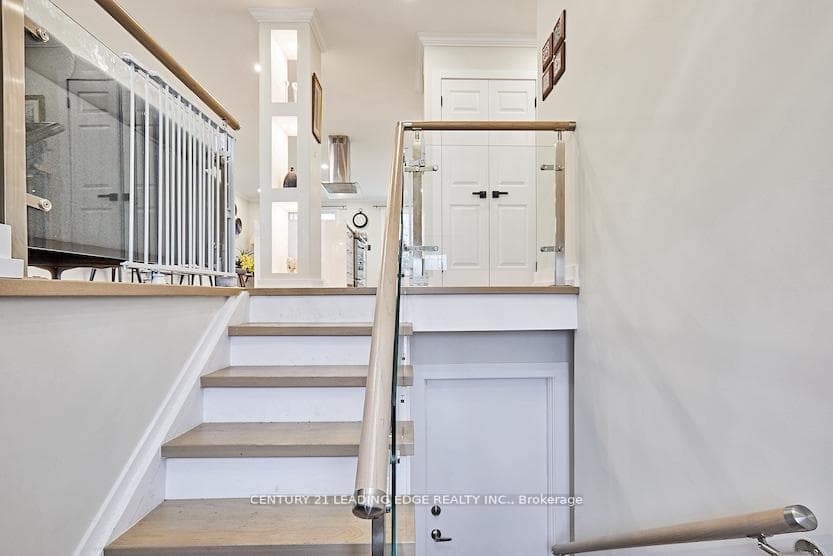 40 Waywell Street photo 9
