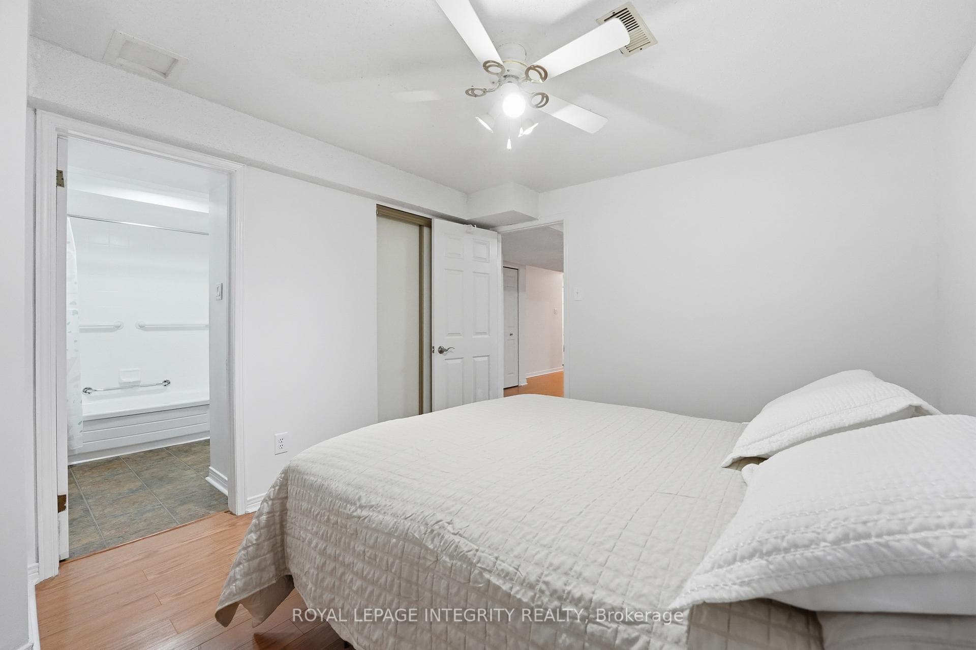 38 Aintree Place photo 28