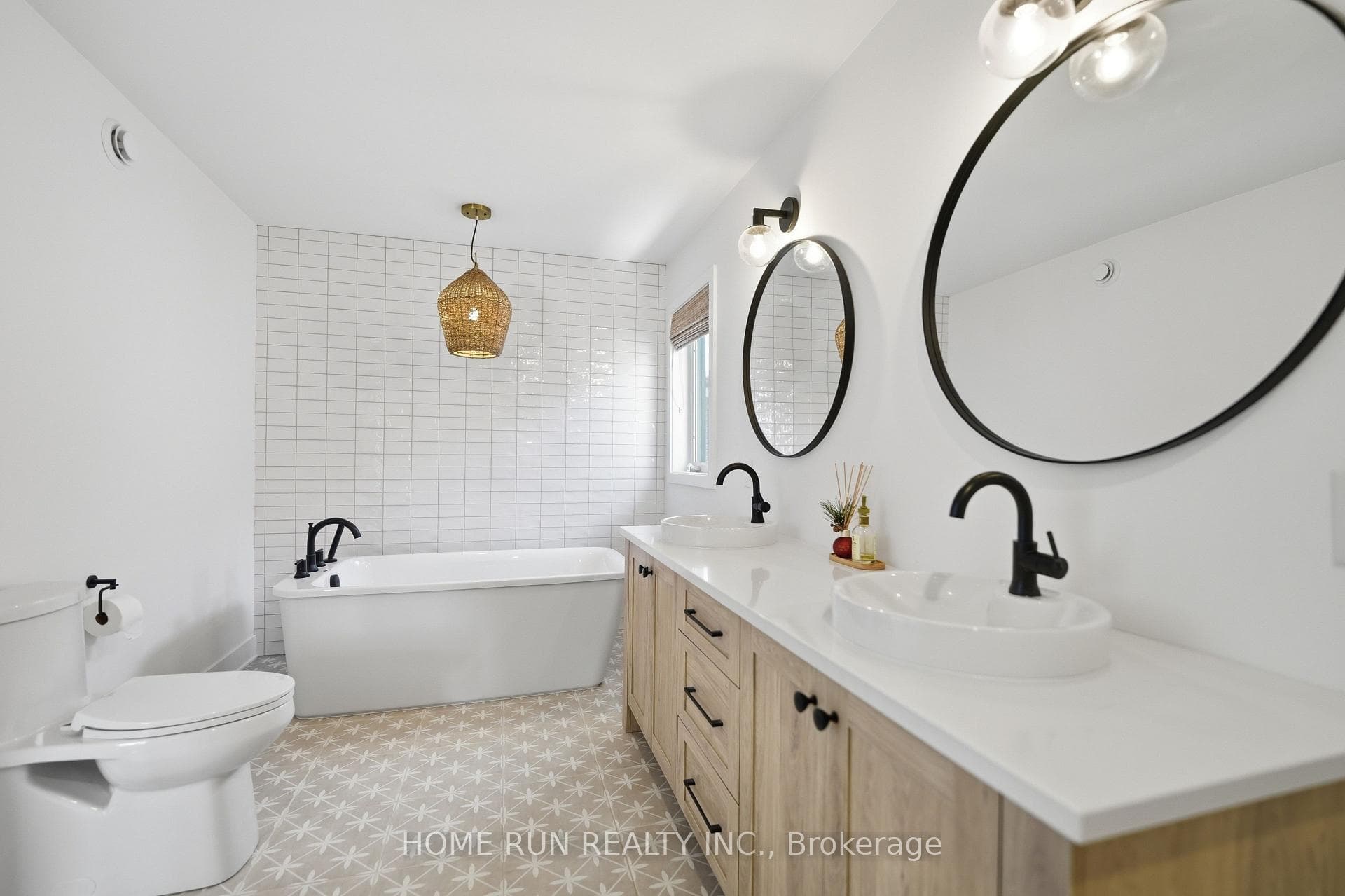 804 Atrium Ridge photo 32