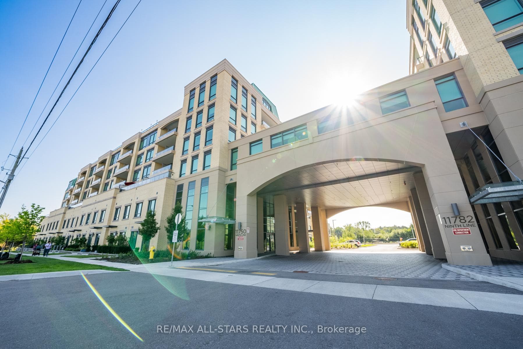 Luxury complex w great amenities & concierge