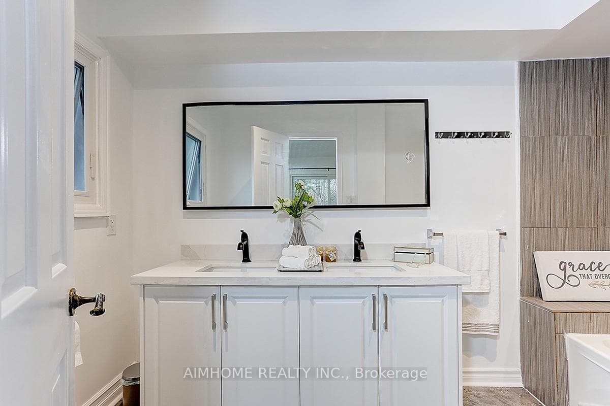 40 Beardmore Crescent photo 6