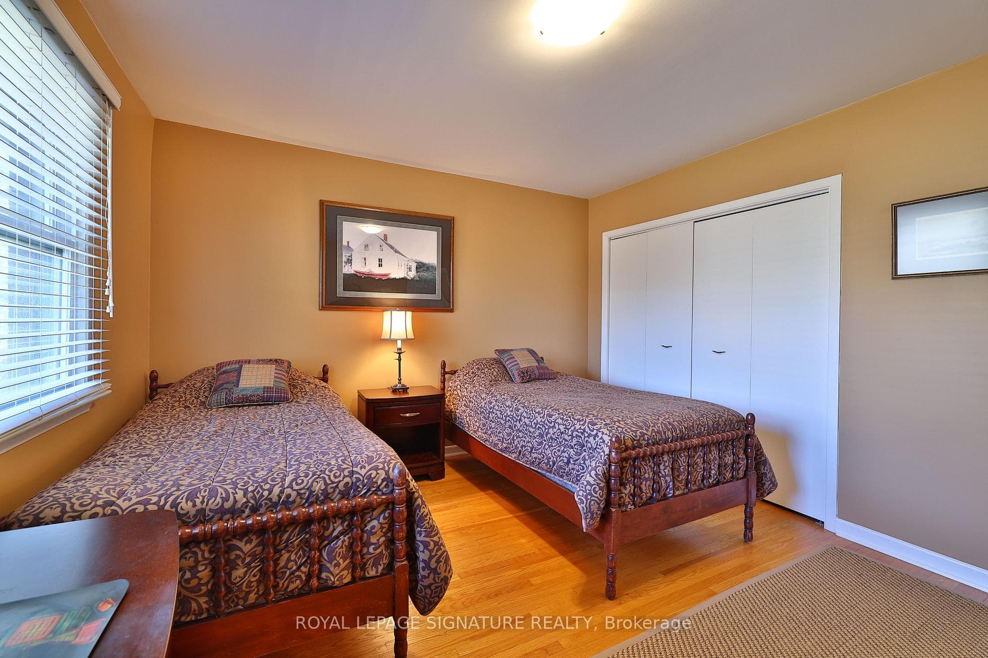 24 Aldenham Crescent photo 30