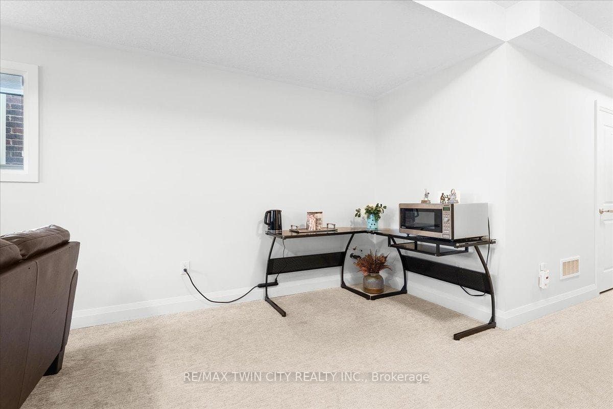 657 Benninger Drive photo 38