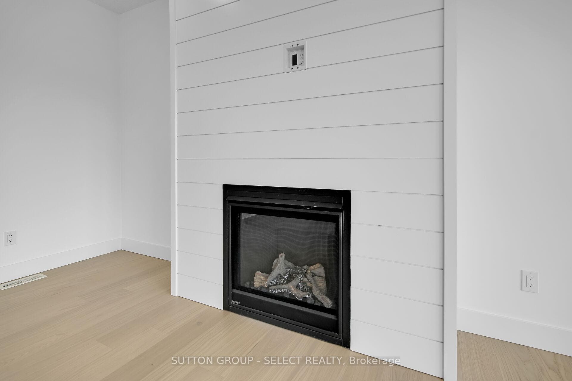 57 BRISCOE Crescent photo 8